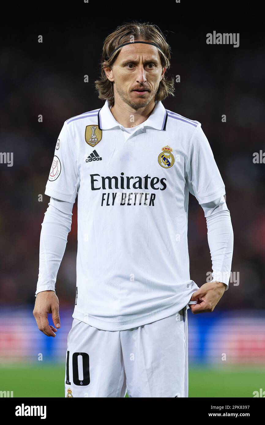 BARCELONA, SPAIN - APRIL 5: Luka Modric of Real Madrid during the Semi  Final Second Leg - Copa Del Rey match between FC Barcelona and Real Madrid  at the Camp Nou on