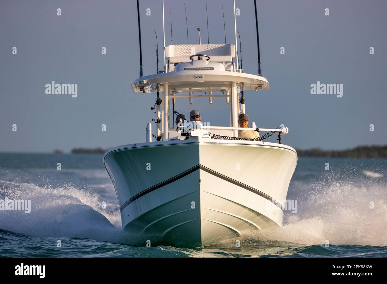 Center console fishing boat approaching headon Stock Photo Alamy