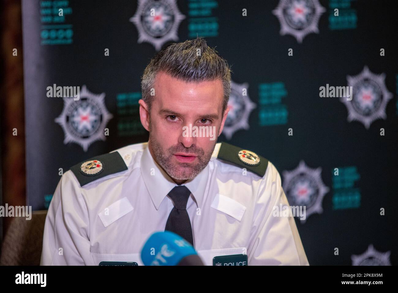 Belfast, UK. 06th Apr, 2023. PSNI ACCs Bobby Singleton. Addressing the Media at Stormont Hotel, Belfast in regards to what will be a very busy Easter weekend. There is potential for some unrest with intelligence from within the community where the police would be drawn in Credit: Bonzo/Alamy Live News Stock Photo