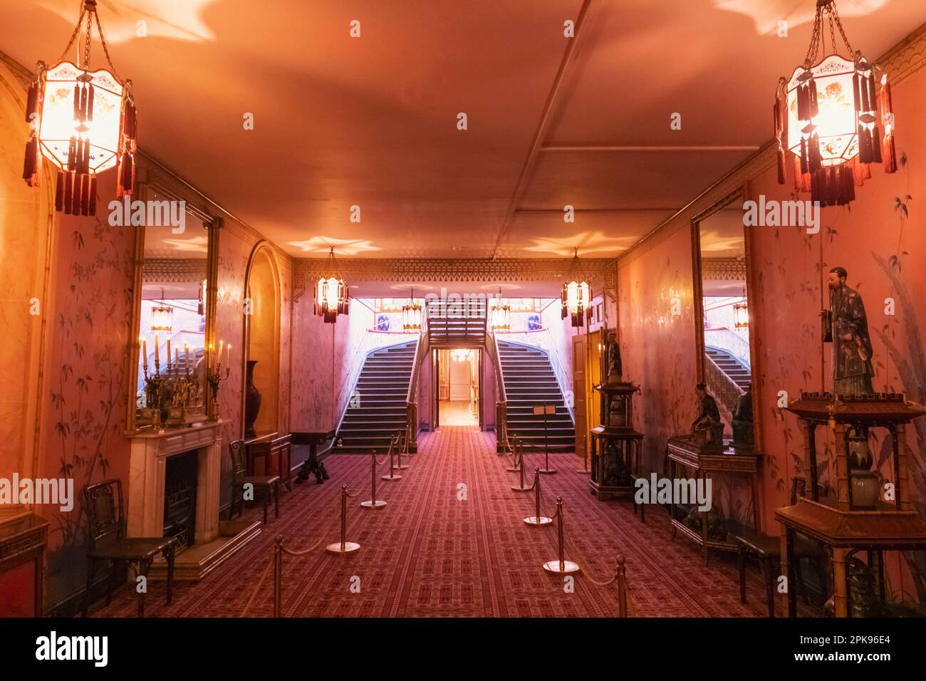 England, East Sussex, Brighton, The Royal Pavilion, Entrance Hallway