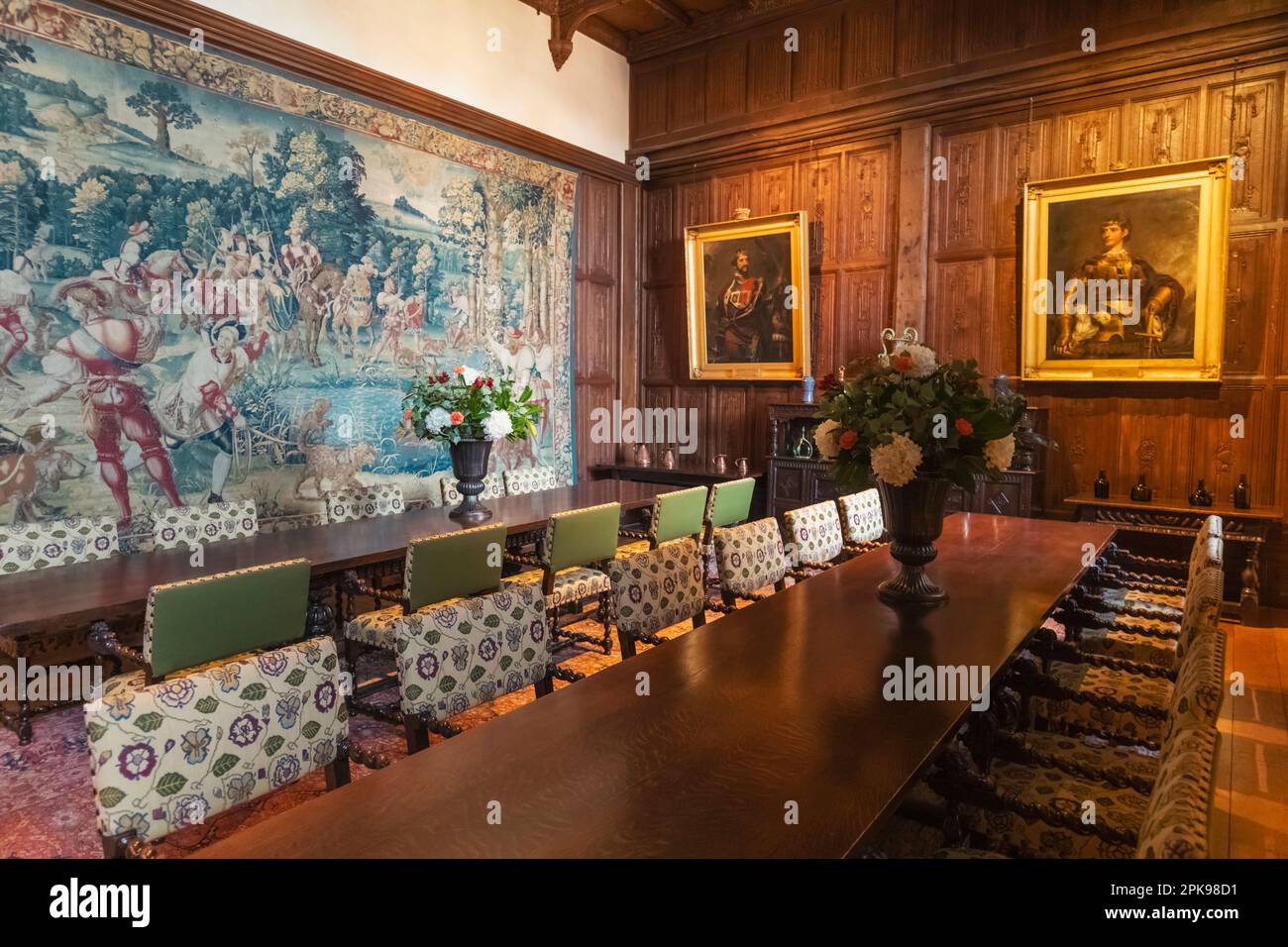 England, Kent, Hever, Hever Castle, The Dining Hall Stock Photo - Alamy