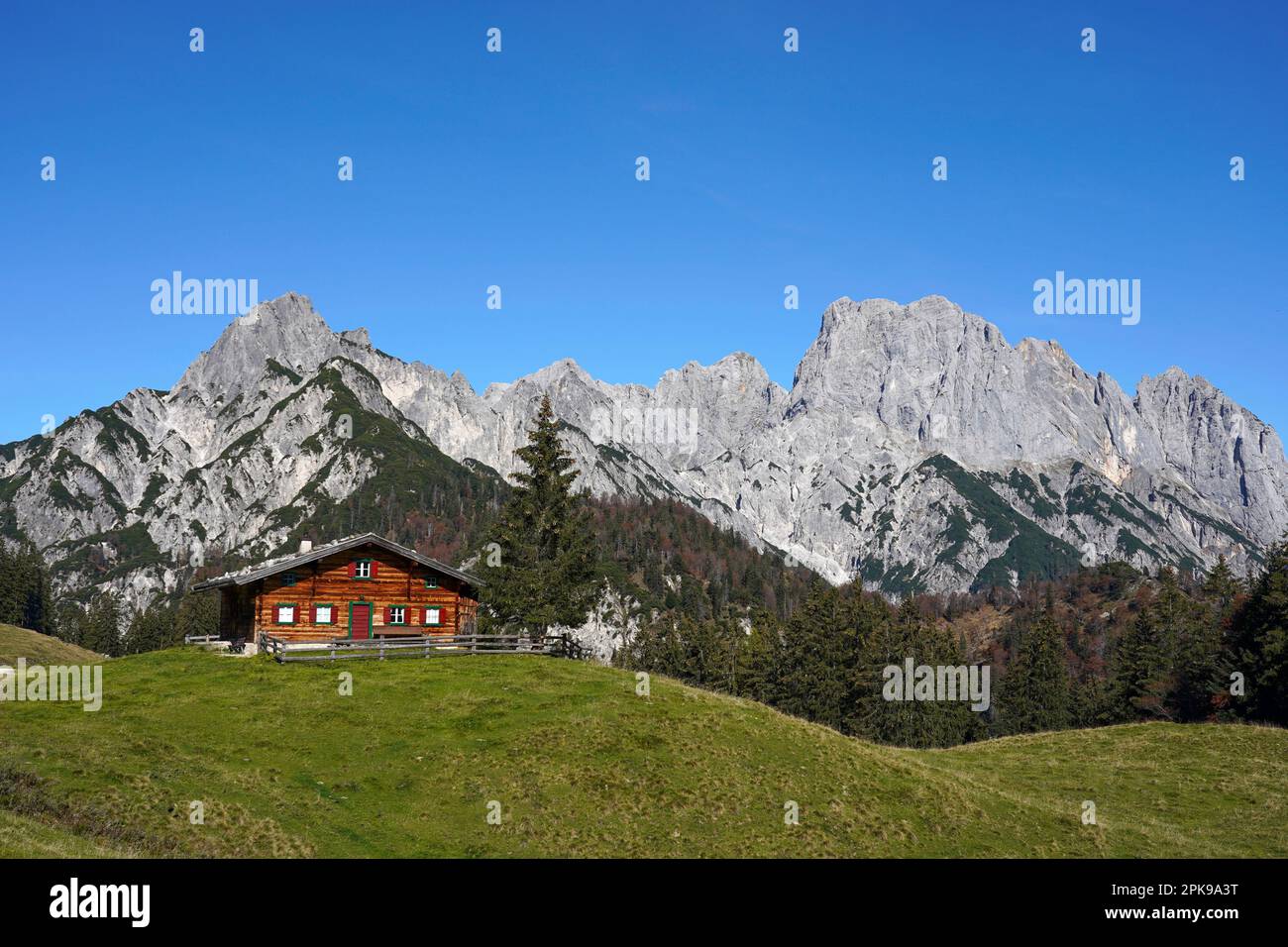 Austria, province of Salzburg, Pinzgau, Weißbach nature park, Hirschbichl, Litzlalm, Gramlerkaser alpine hut, view of the Reiteralpe in the Berchtesgaden region Stock Photo