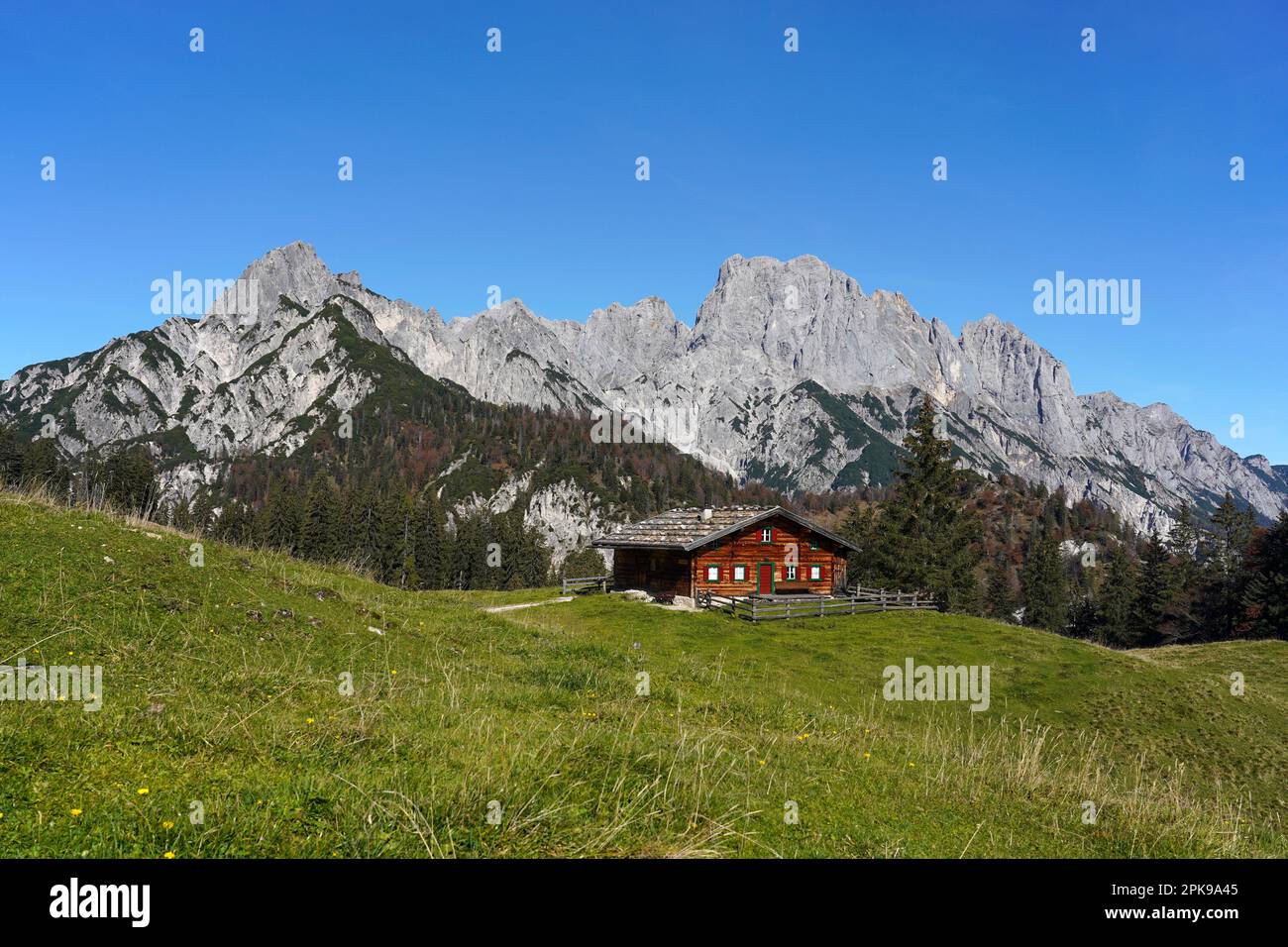 Austria, province of Salzburg, Pinzgau, Weißbach nature park, Hirschbichl, Litzlalm, Gramlerkaser alpine hut, view of the Reiteralpe in the Berchtesgaden region Stock Photo