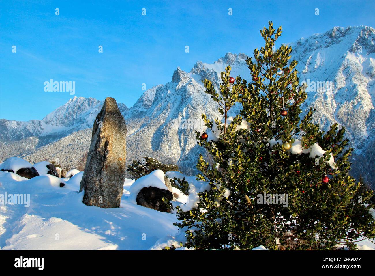 Winter landscape with barn near Mittenwald, winter in Werdenfelser Land, Europe, Germany, Bavaria Upper Bavaria, Southern Germany, dream weather, Isar valley, stone path, stone formation, Stock Photo