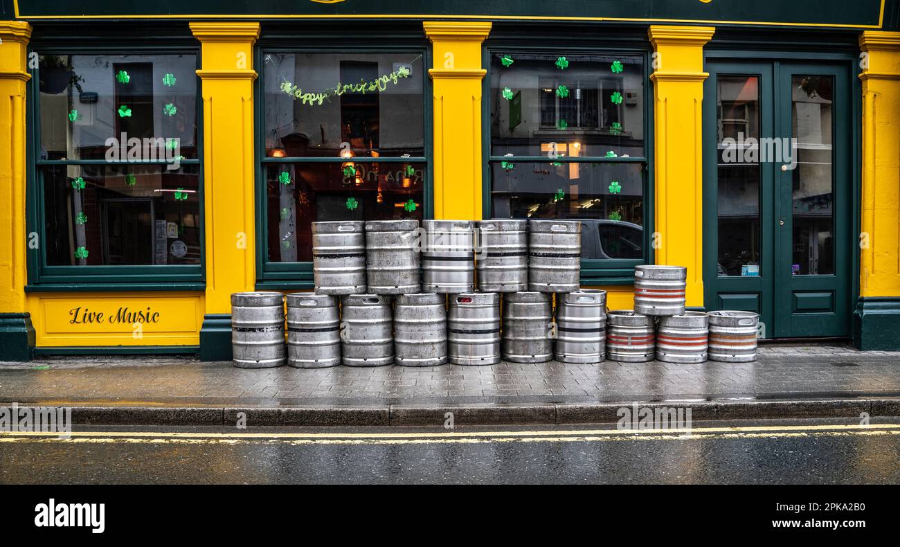 Beer Kegs Outside Pub Stock Photo Alamy