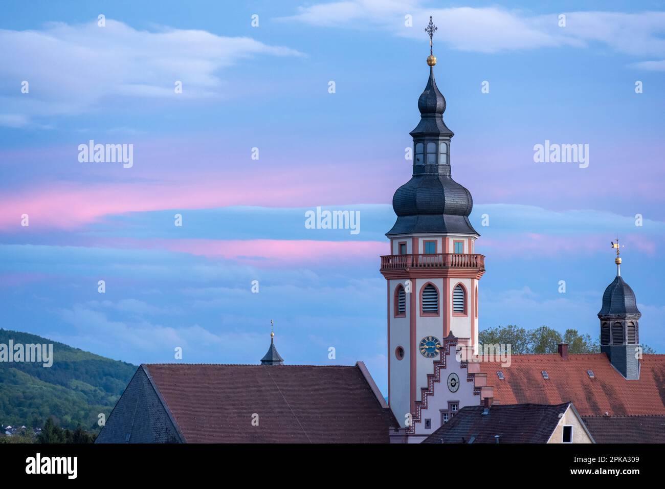 Germany, Baden-Wuerttemberg, Karlsruhe, Durlach, view to ev. city church  and city hall Stock Photo - Alamy