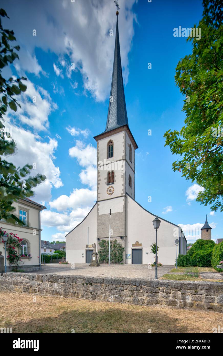 Parish church, to the Holy Guardian Angels, house facade, summer, Heustreu, RhönGrabfeld