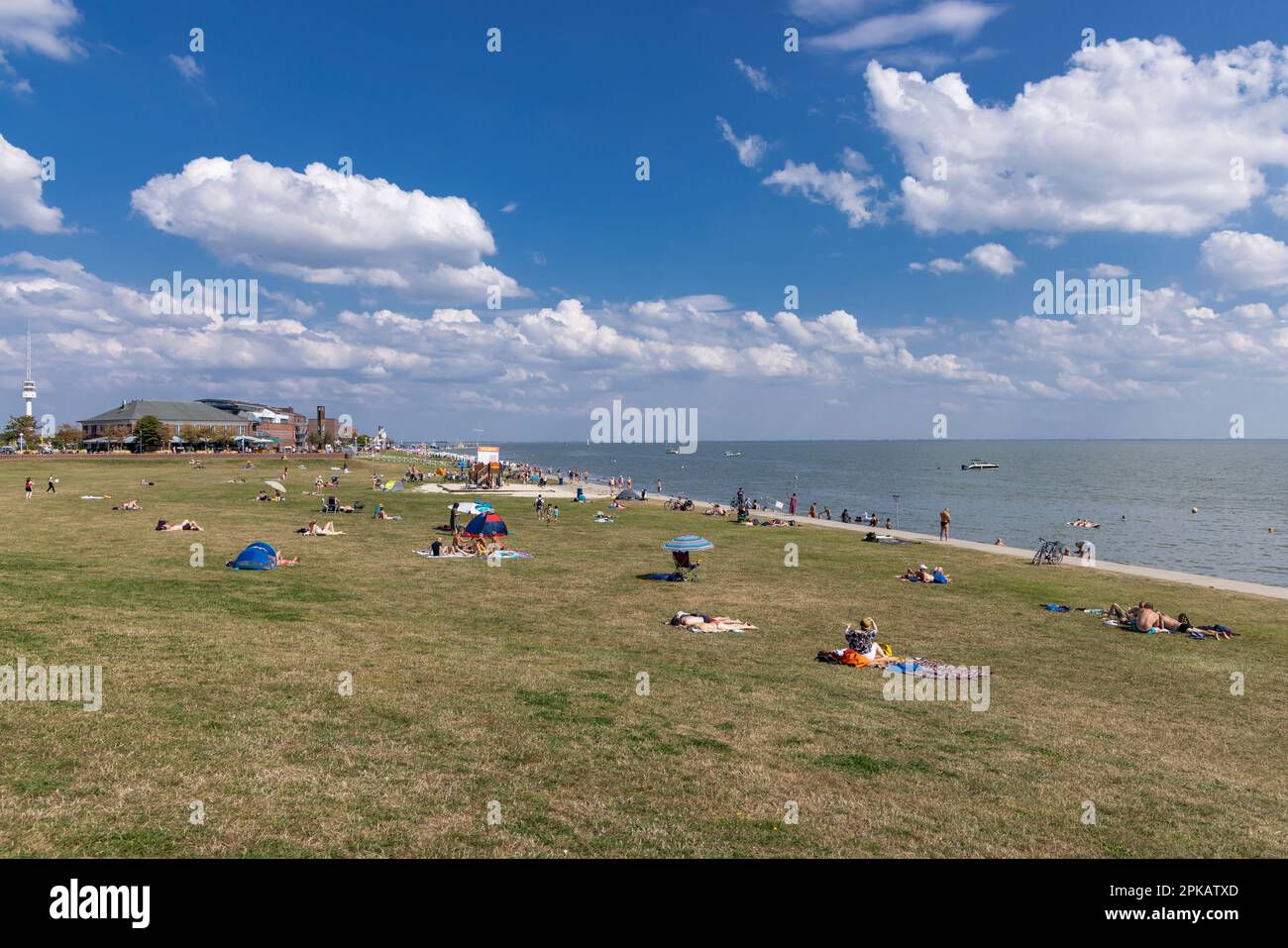 Bathing beach at the south beach of Wilhelmshaven, Lower Saxony, Germany Stock Photo