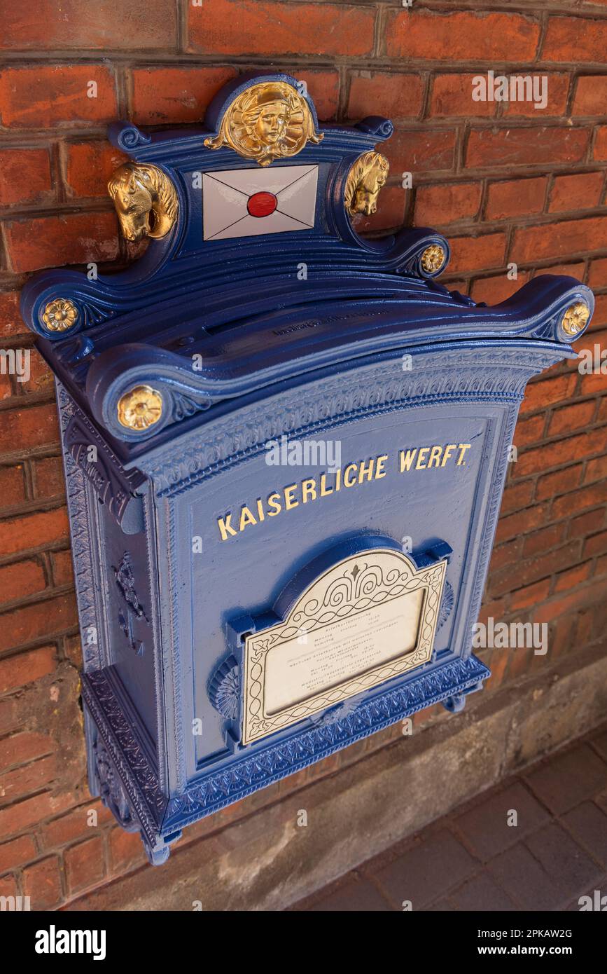 Blue historical letterbox 'Kaiserliche Werft' in Arsenaltor 1