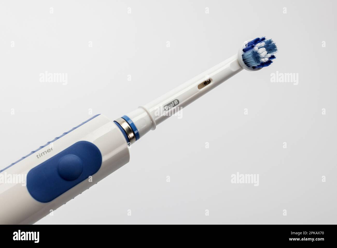 Braun Oral-B Type 4729 electric toothbrush, detail, attachment brush, white  background Stock Photo - Alamy