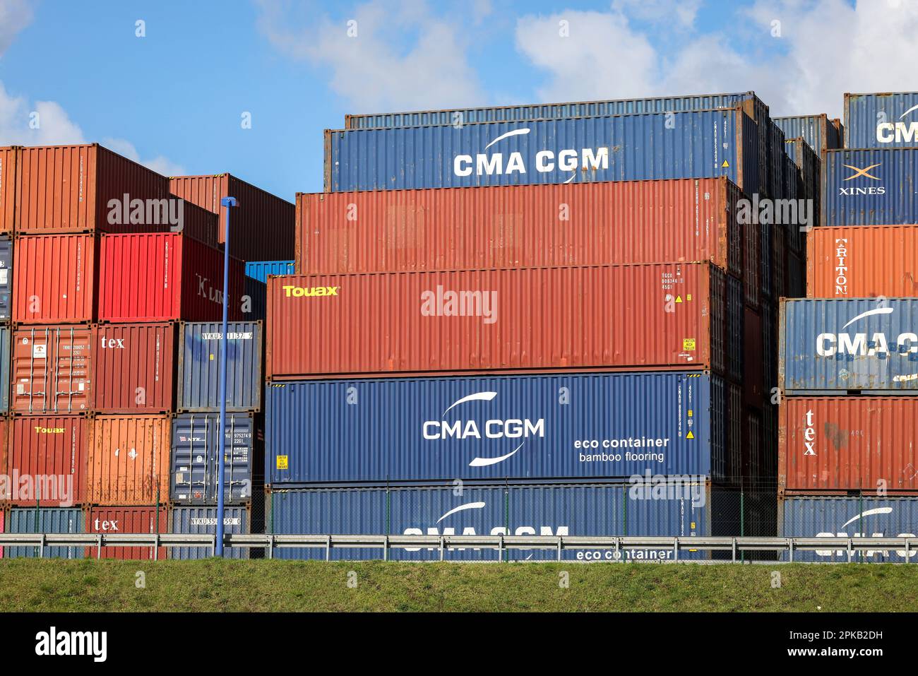 duisburg-north-rhine-westphalia-germany-container-in-the-port-of