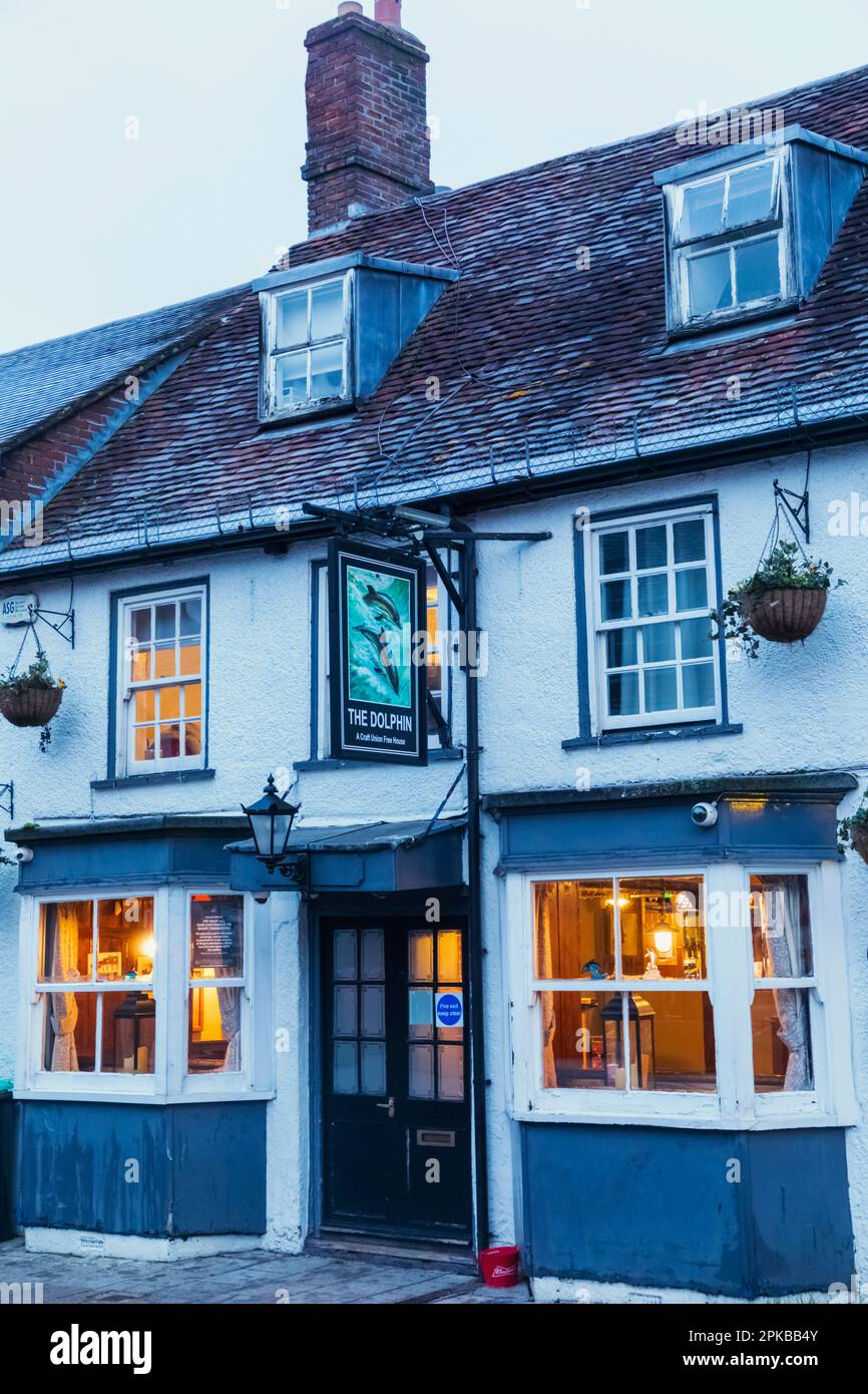 England, Dorset, Blandford Forum, The Dolphin Pub Stock Photo Alamy