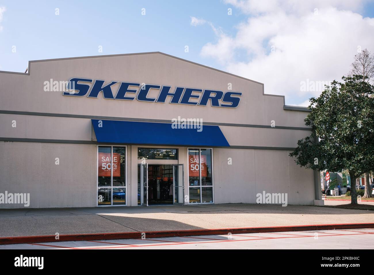 Skechers store hi-res stock photography and images - Alamy