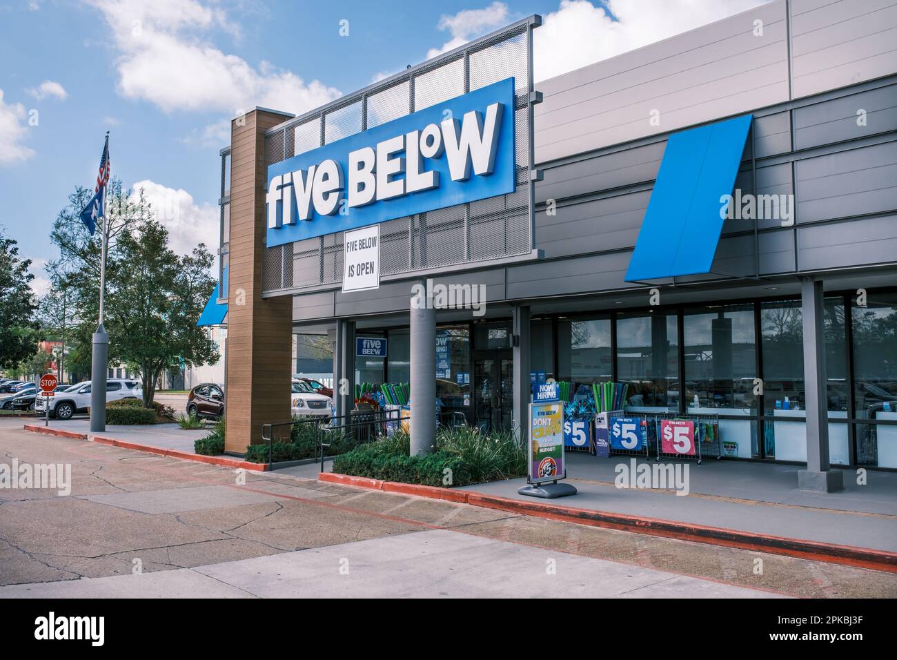 HARAHAN, LA, USA - MARCH 23, 2023: Front of Five Below retail chain store in the Elmwood Shopping Center Stock Photo