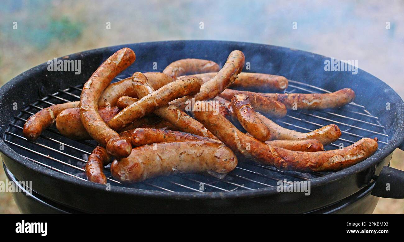 Open air restaurant grill hi-res stock photography and images - Alamy