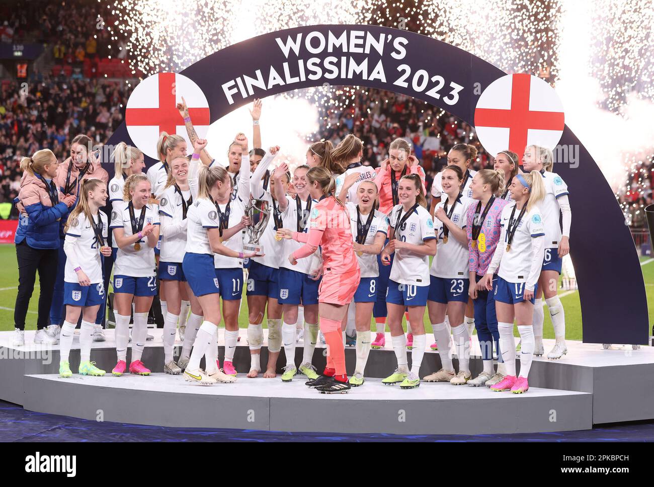 London, UK. 6th Apr, 2023. The England team celebrate after winning the Women's CONMEBOL/UEFA Finalissima match at Wembley Stadium, London. Picture credit should read: Paul Terry/Sportimage Credit: Sportimage/Alamy Live News Stock Photo