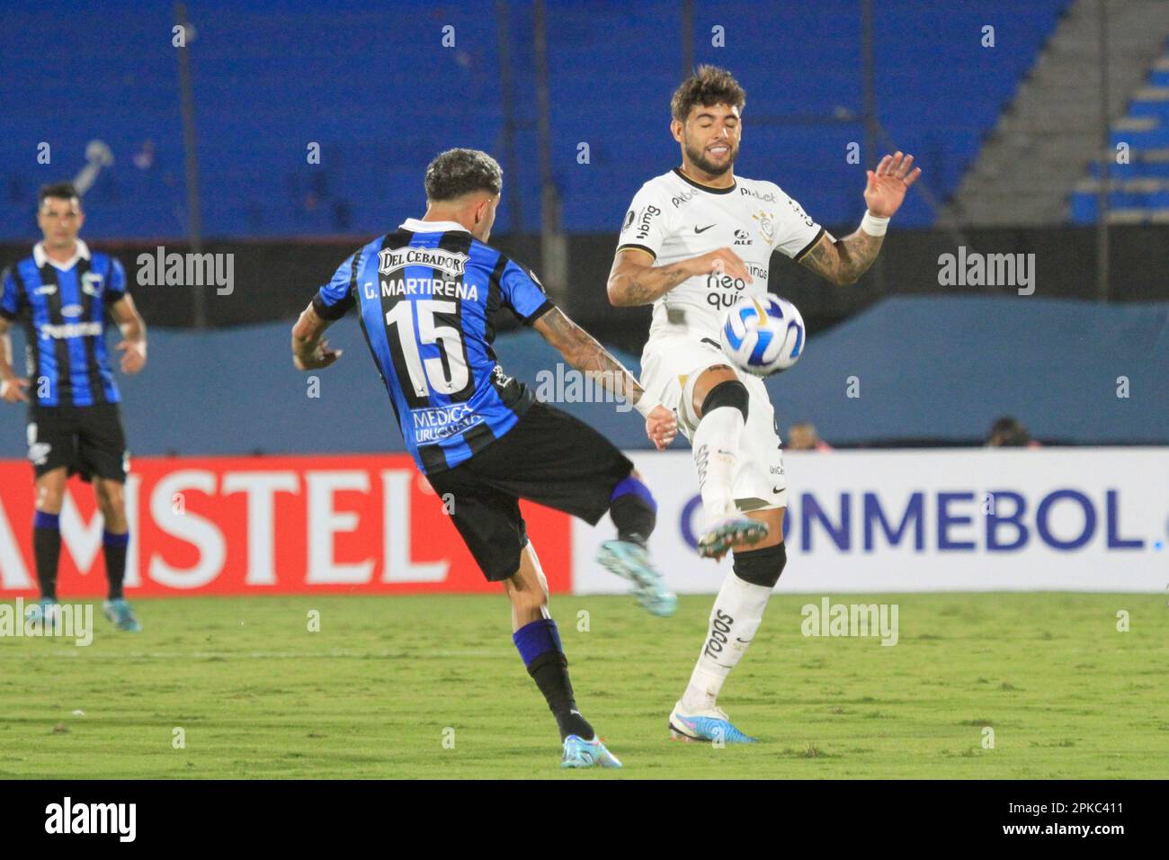 Montevideo, Uruguay, 06th Apr, 2023. Gaston Martirena of Liverpool battles  for possession with Yuri Alberto of Corinthians, during the match between  Liverpool and Corinthians for the 1st round of Group E of