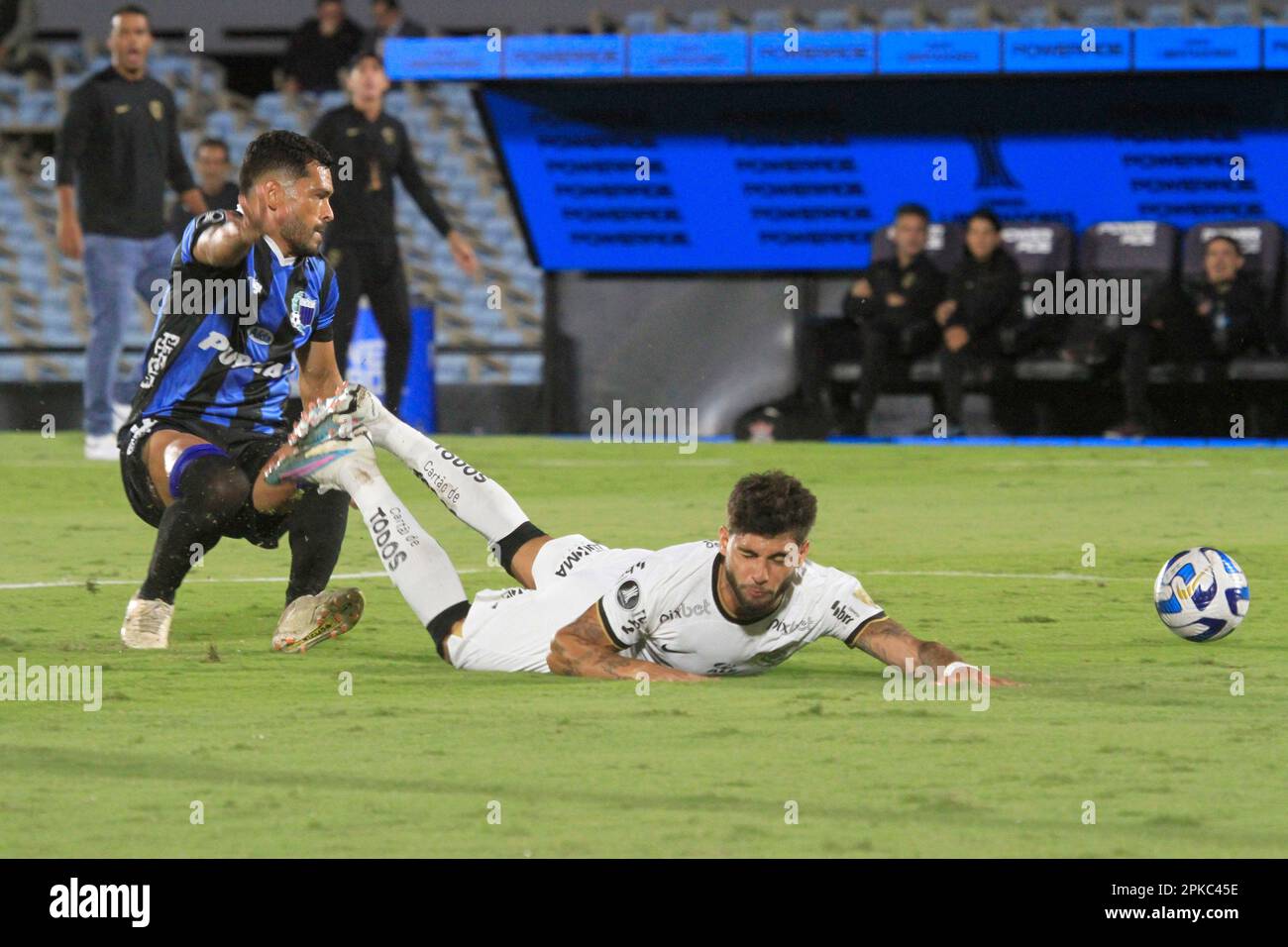 Montevideo, Uruguay, 06th Apr, 2023. Gaston Martirena of Liverpool battles  for possession with Yuri Alberto of Corinthians, during the match between  Liverpool and Corinthians for the 1st round of Group E of