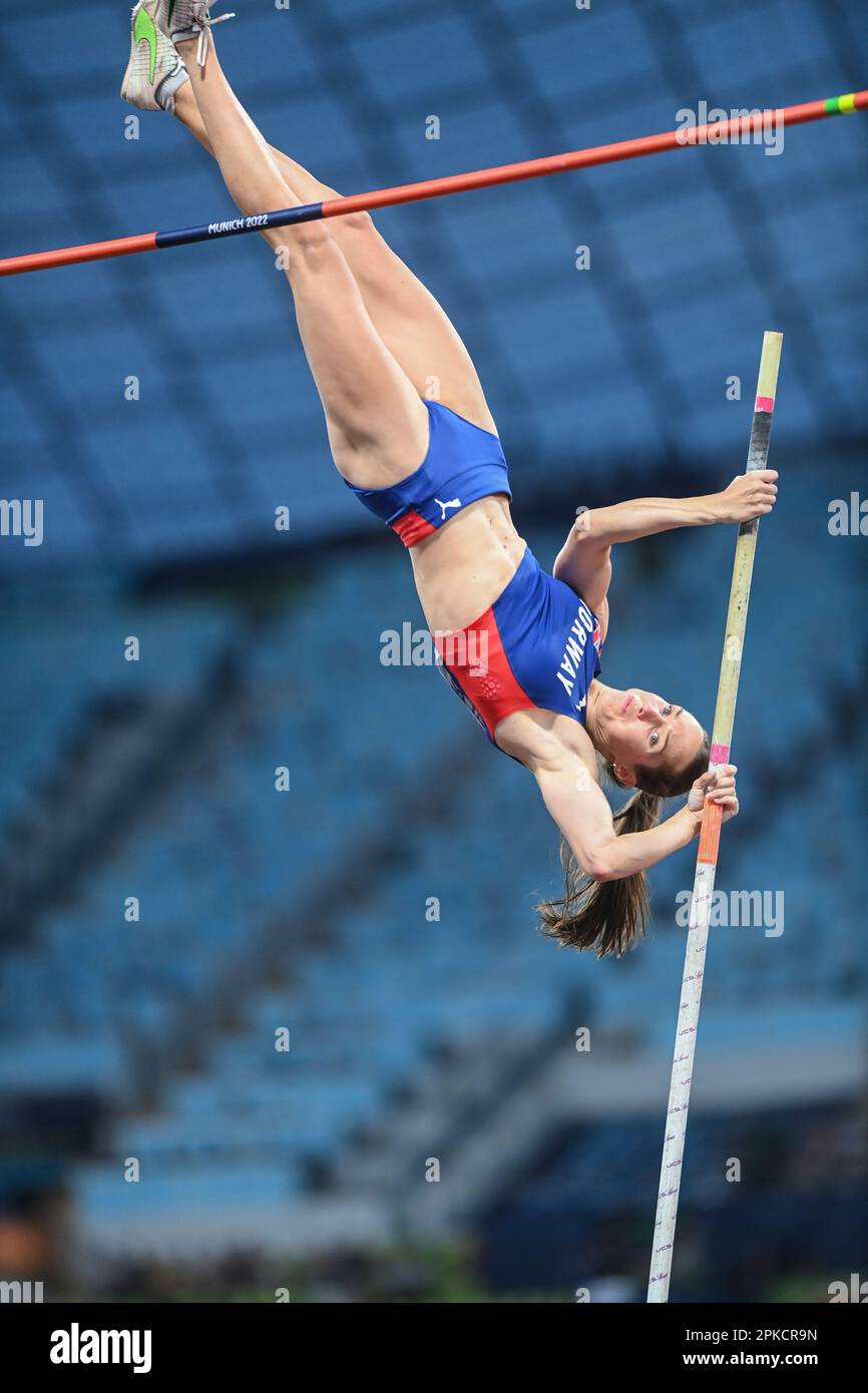 Lene Retzius (Norway). Pole vault women. European Championships Munich