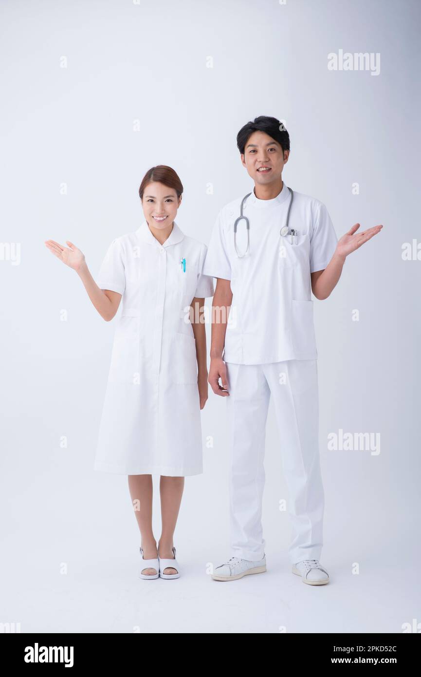 Male asian nurse 30s hi-res stock photography and images - Alamy