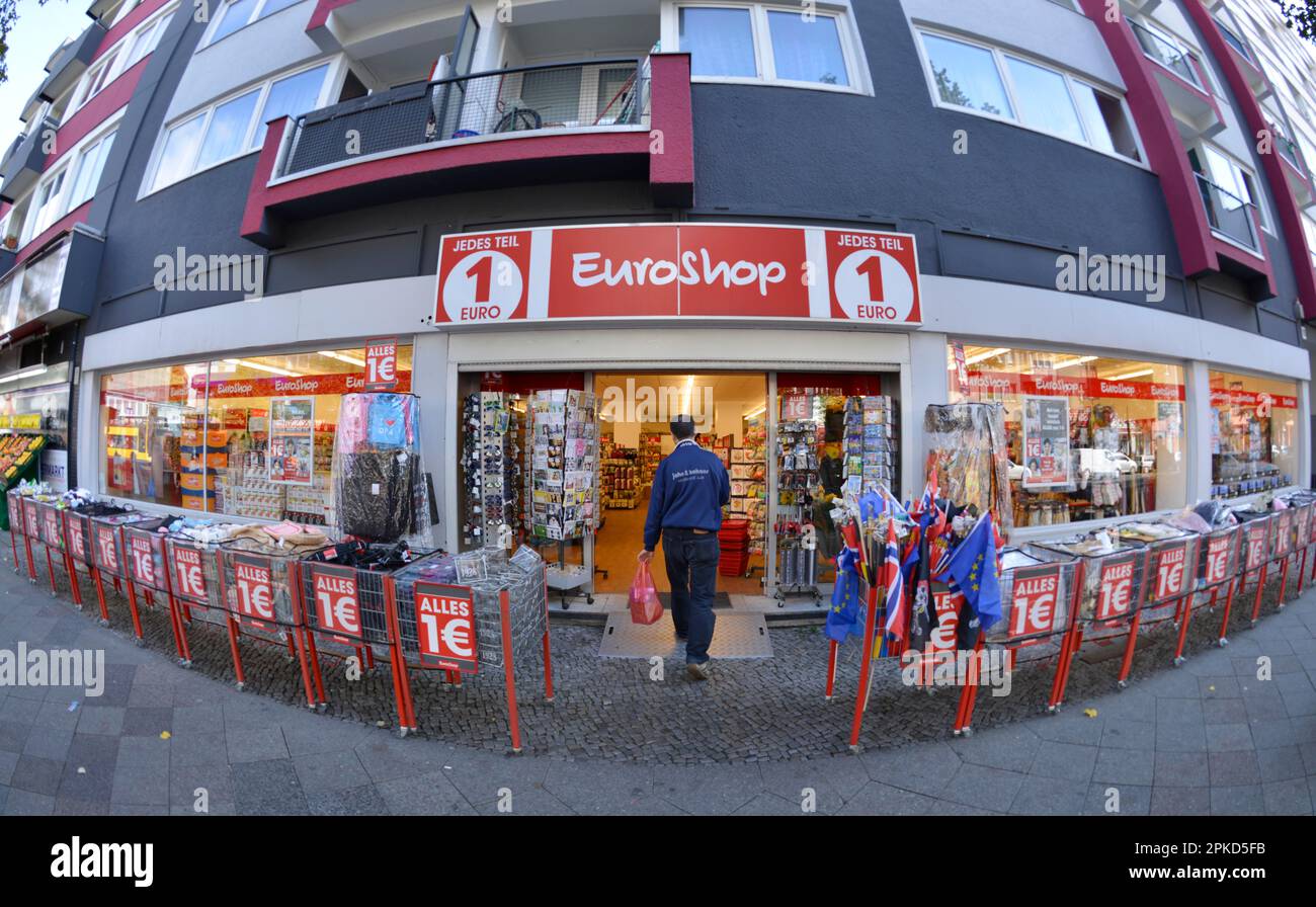 1-euro-Shop, Potsdamer Strasse, Schoeneberg, Berlin, Germany Stock Photo