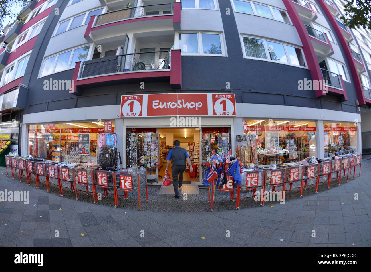1-euro-Shop, Potsdamer Strasse, Schoeneberg, Berlin, Germany Stock Photo