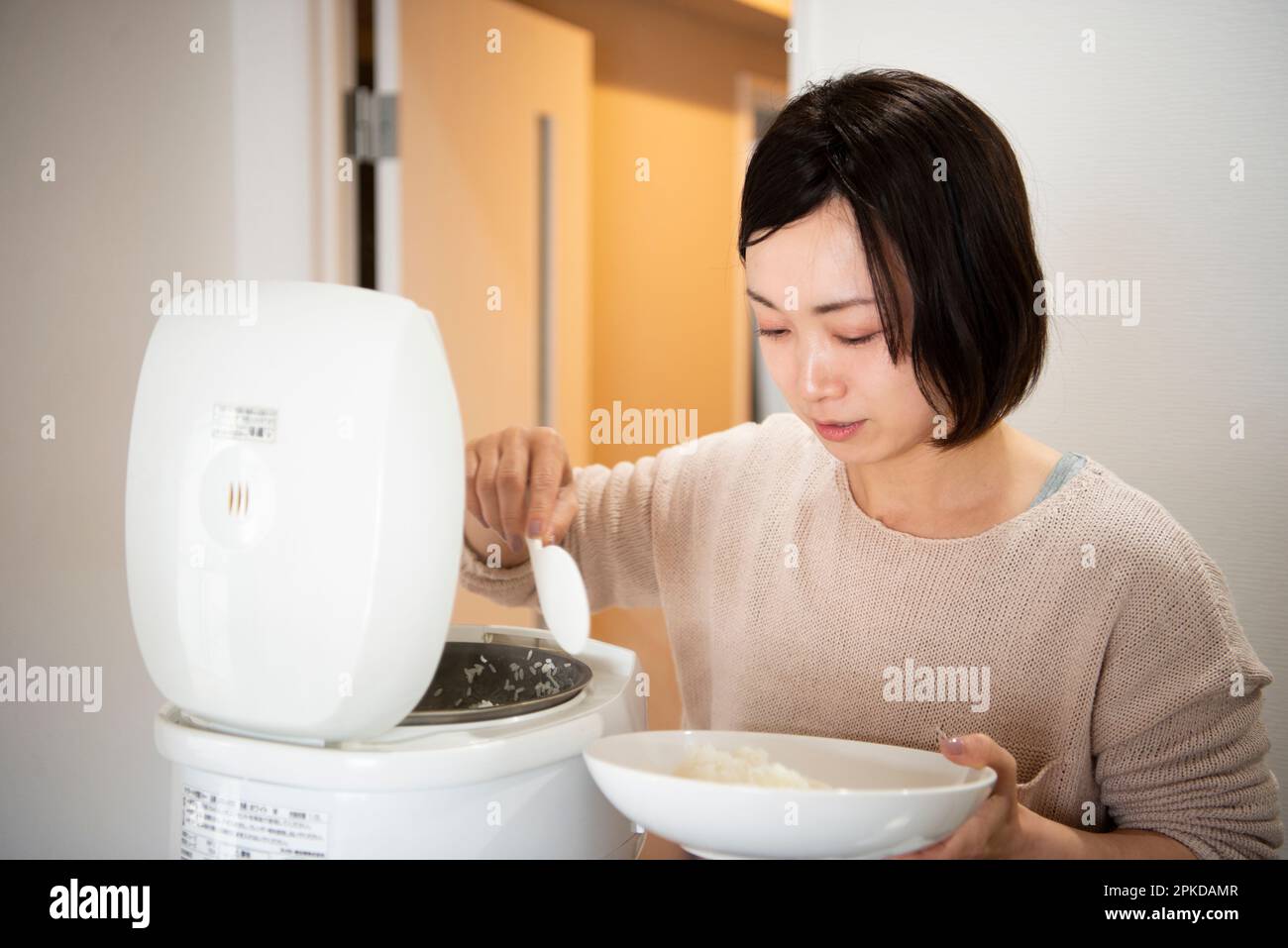 Female rice hi-res stock photography and images - Alamy