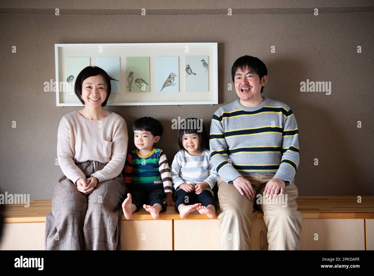 Family with four children hi-res stock photography and images - Alamy