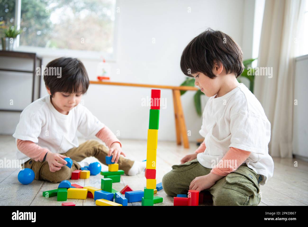 children-playing-with-blocks-stock-photo-alamy