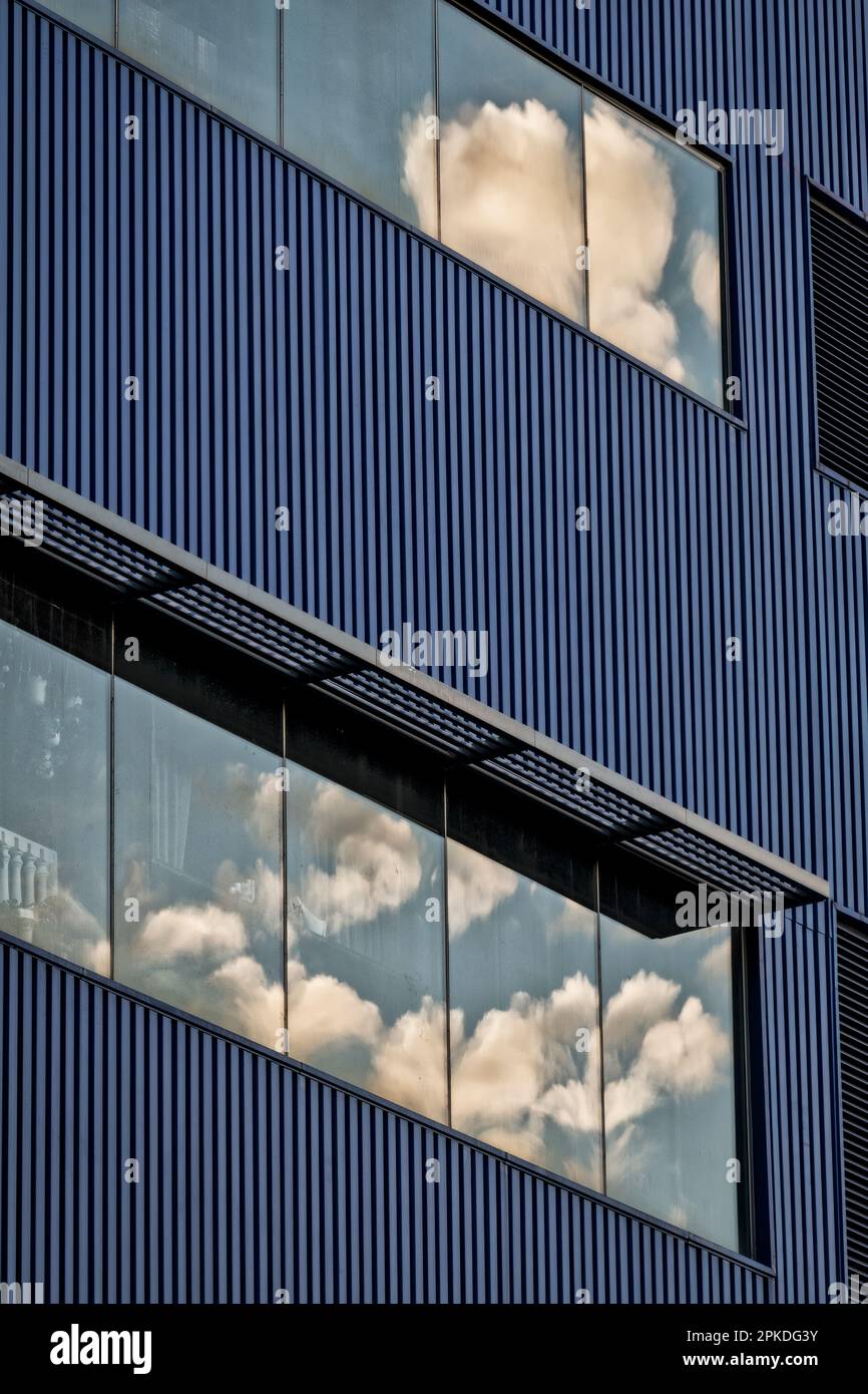 Philippines modern architectures hi-res stock photography and images ...