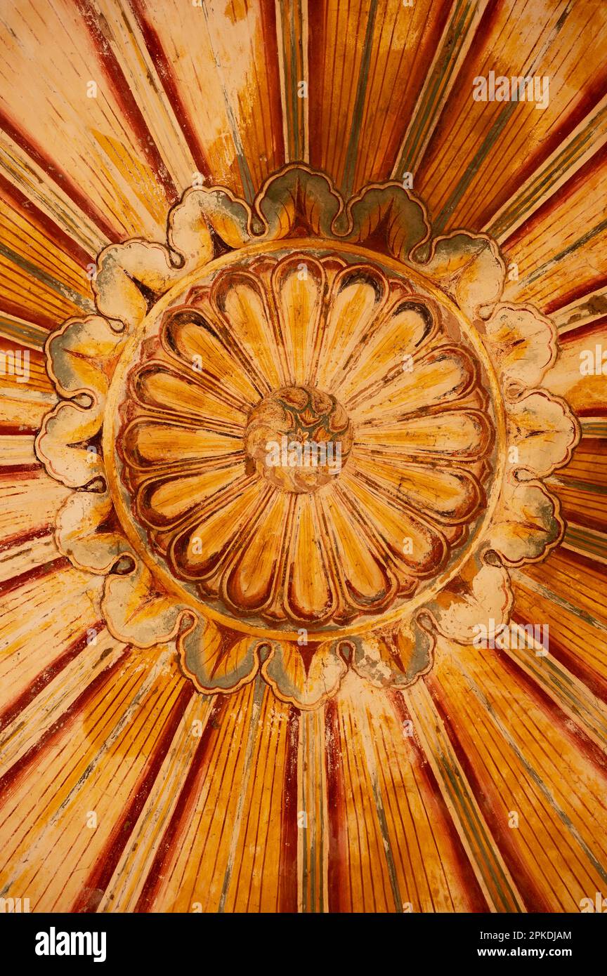 Colourful ceiling of small chhatri near Zanana Kund (Ladies Pool), situated in the premises of Galtaji Mandir, Jaipur, Rajasthan, India Stock Photo