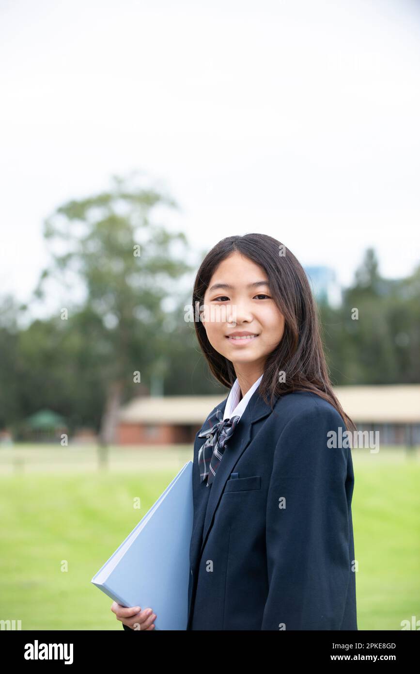 Japanese girl wearing school uniform hi-res stock photography and ...