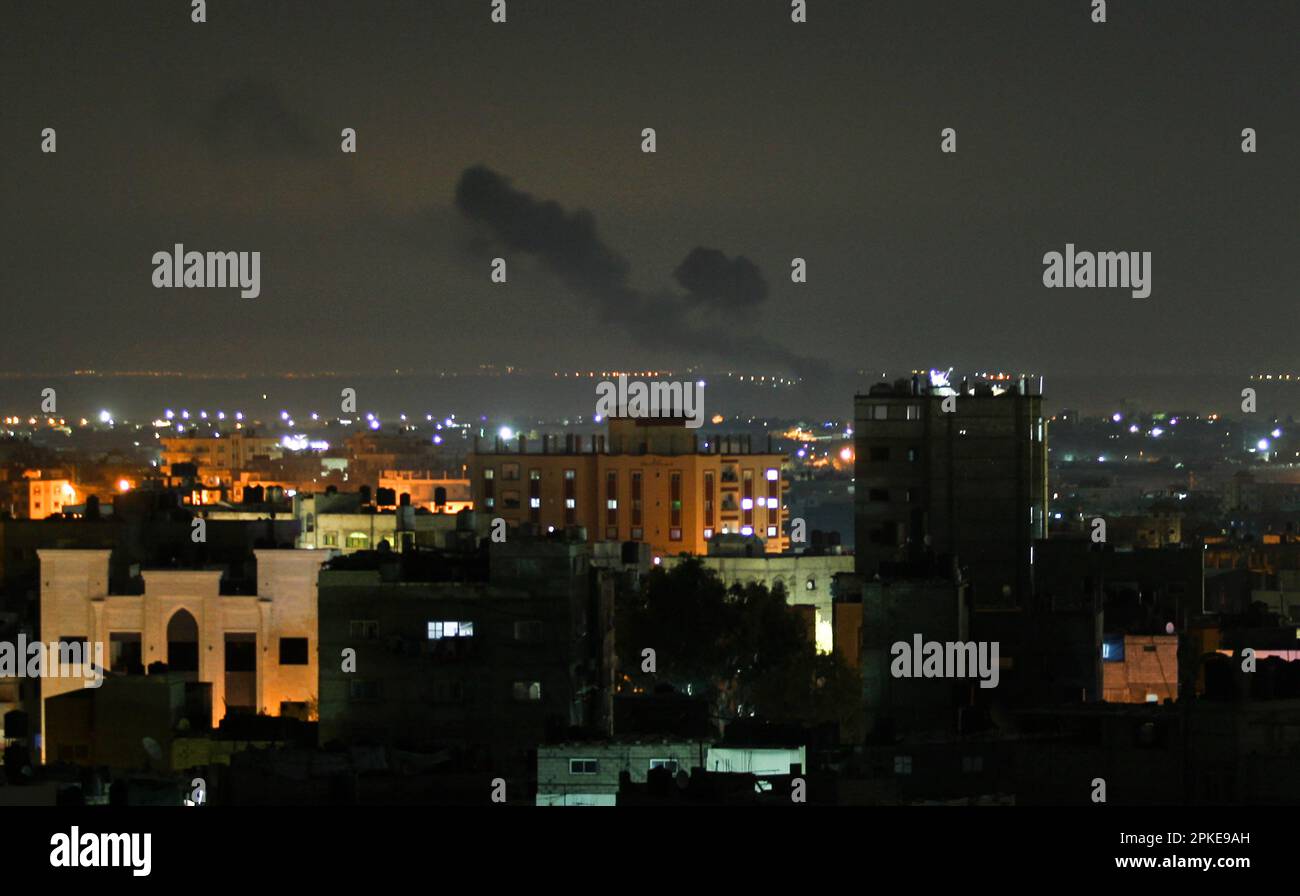 Smoke rise following Israel launched air strikes on the Palestinian enclave early in Khan Yunis southern Gaza on Friday, April 07, 2023 . Israel launched air strikes before dawn on April 7, 2023 in the Gaza Strip and Lebanon according to an Israeli army statement. Photo by Ismael Mohamad/UPI. Credit: UPI/Alamy Live News Stock Photo