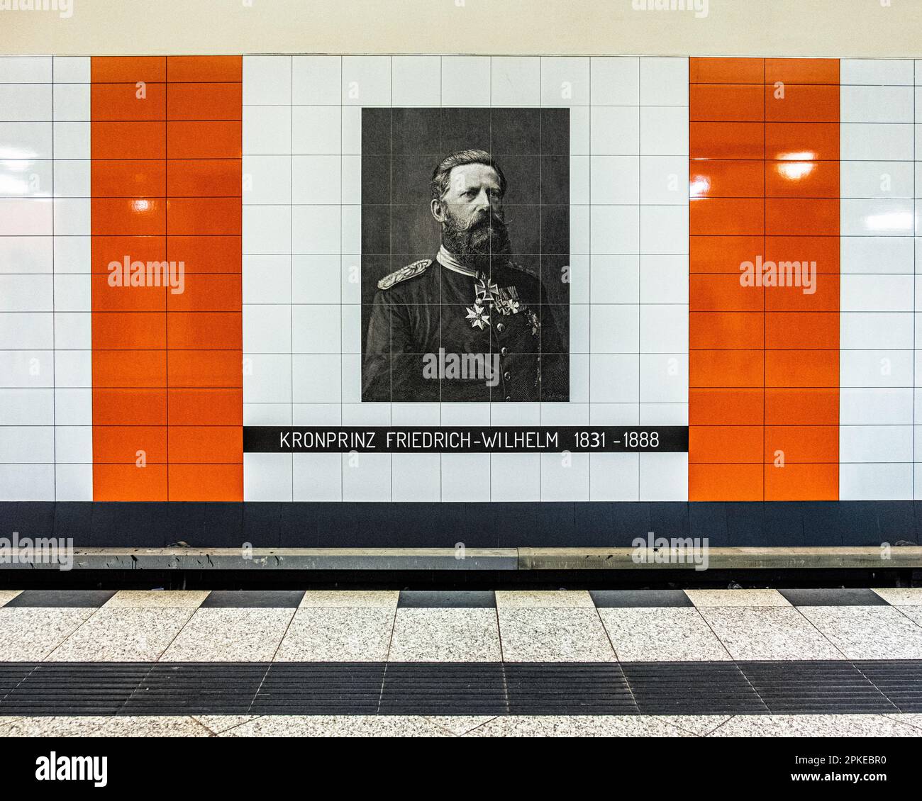 U FriedrichWilhelmPlatz UBahn underground railway station on the U9