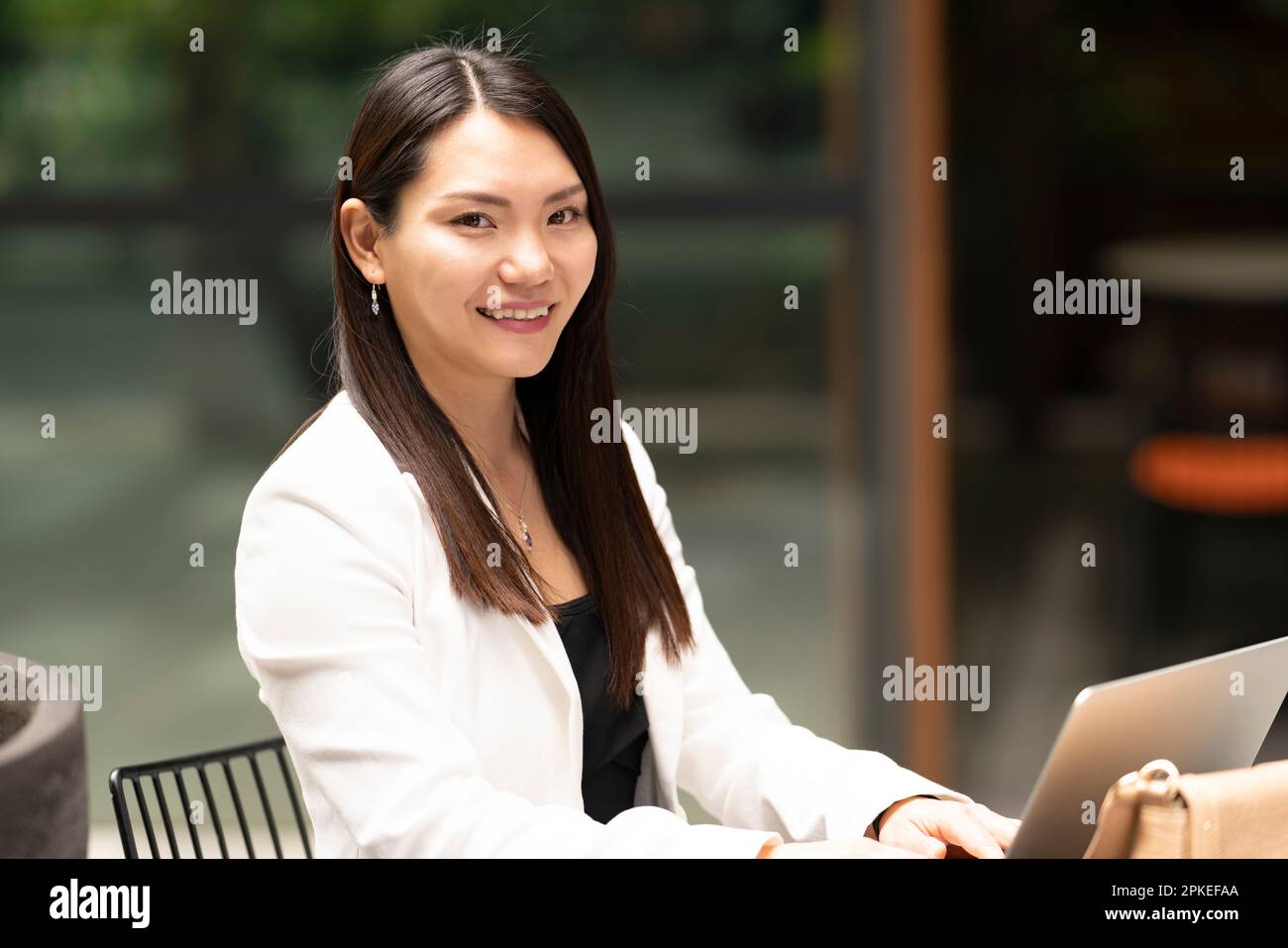 Spread out hair hi-res stock photography and images - Alamy