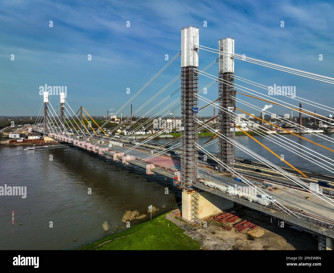 Duisburg, North Rhine-Westphalia, Germany - Neuenkamp Rhine Bridge construction site, A40 motorway new bridge construction, the new bridge in front an Stock Photo