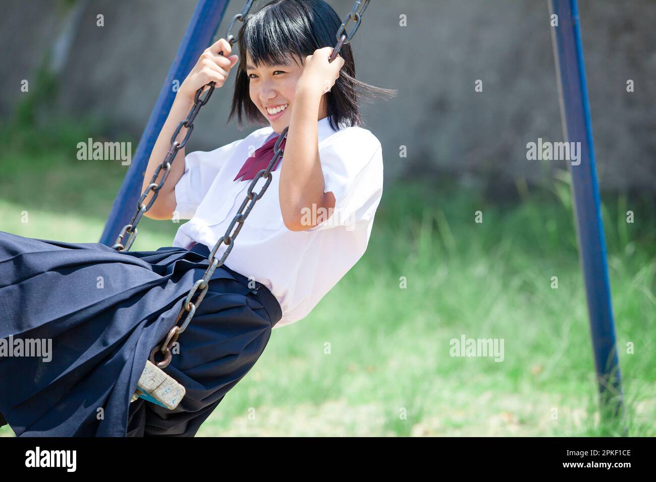 group-of-high-school-students-celebrating-graduation-stock-photo-alamy