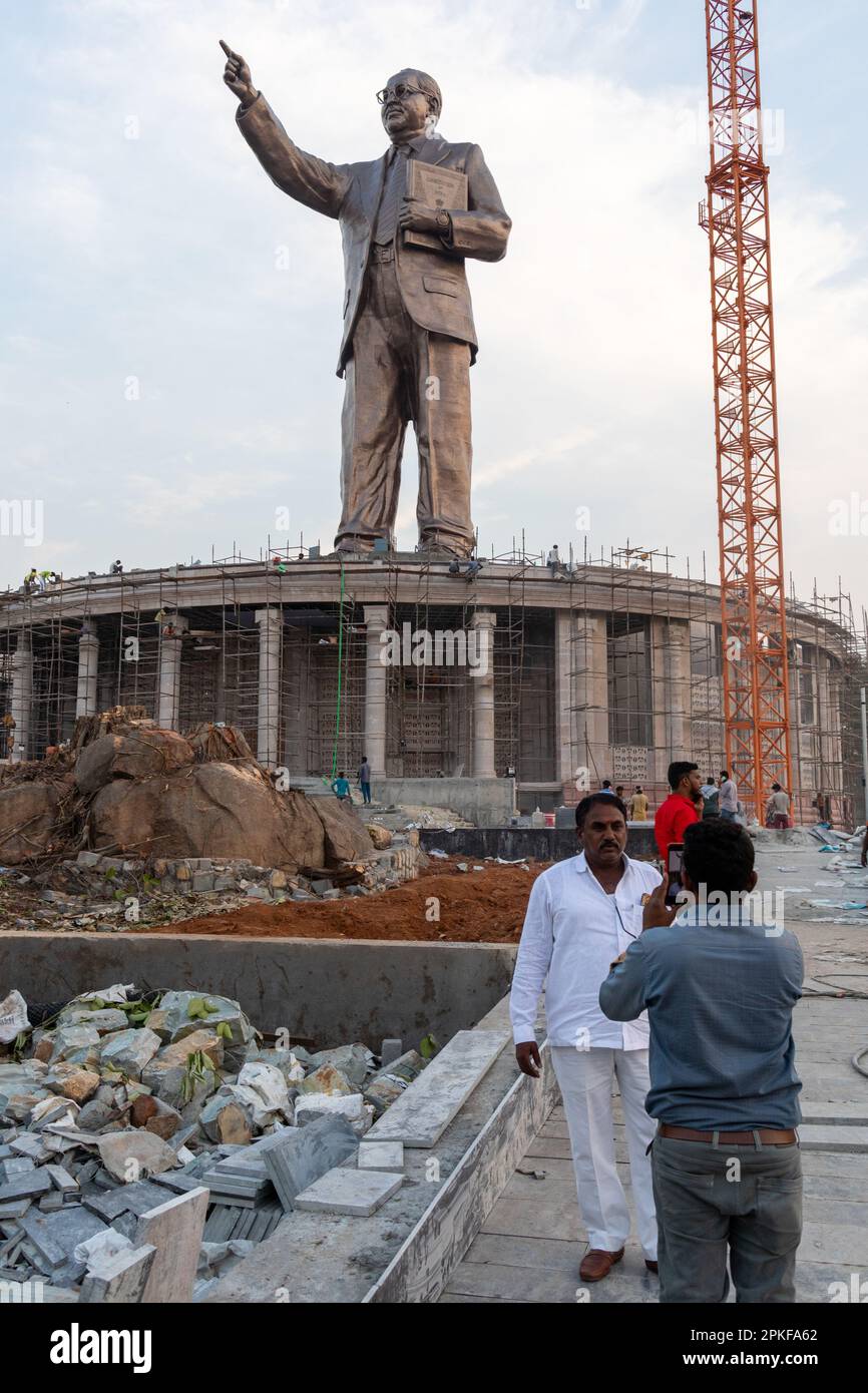 Hyderabad, India.7th April, 2023. People take pictures in front of