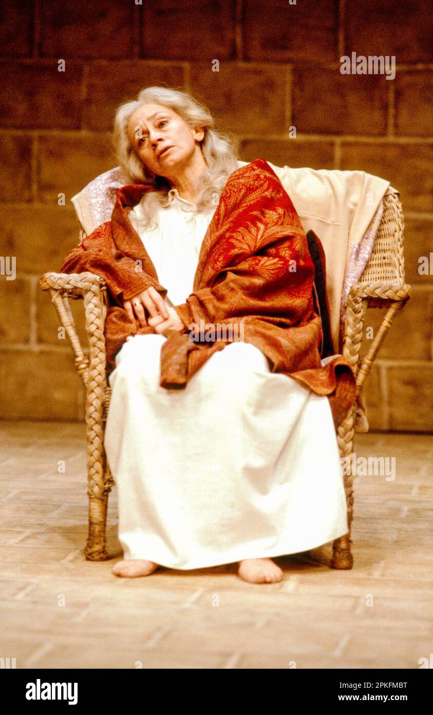 Yvonne Bryceland (Marthe) in SUMMER by Edward Bond at the Cottesloe Theatre, National Theatre (NT), London SE1  27/01/1982  design: Hayden Griffin  lighting: Rory Dempster  director: Edward Bond Stock Photo