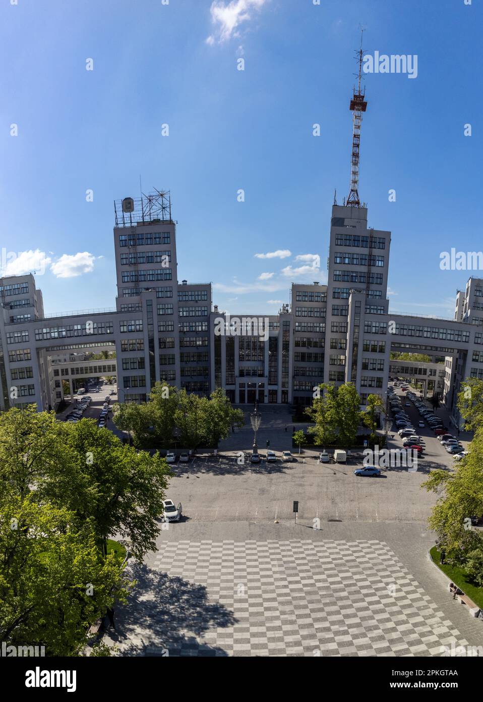 Tower buildings square style hi-res stock photography and images - Alamy