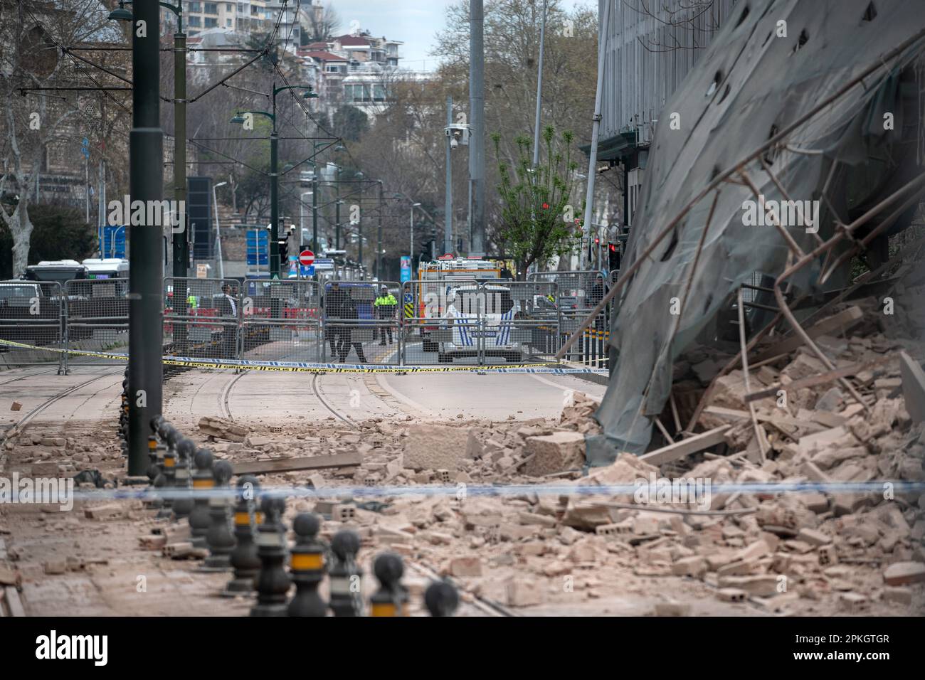 Istanbul, Turkey. 06th Apr, 2023. Security measures were taken around the  collapsed building in Karakoy. The empty historical building in Karakoy  collapsed due to lack of maintenance. Tram services on Kemeralti Street,