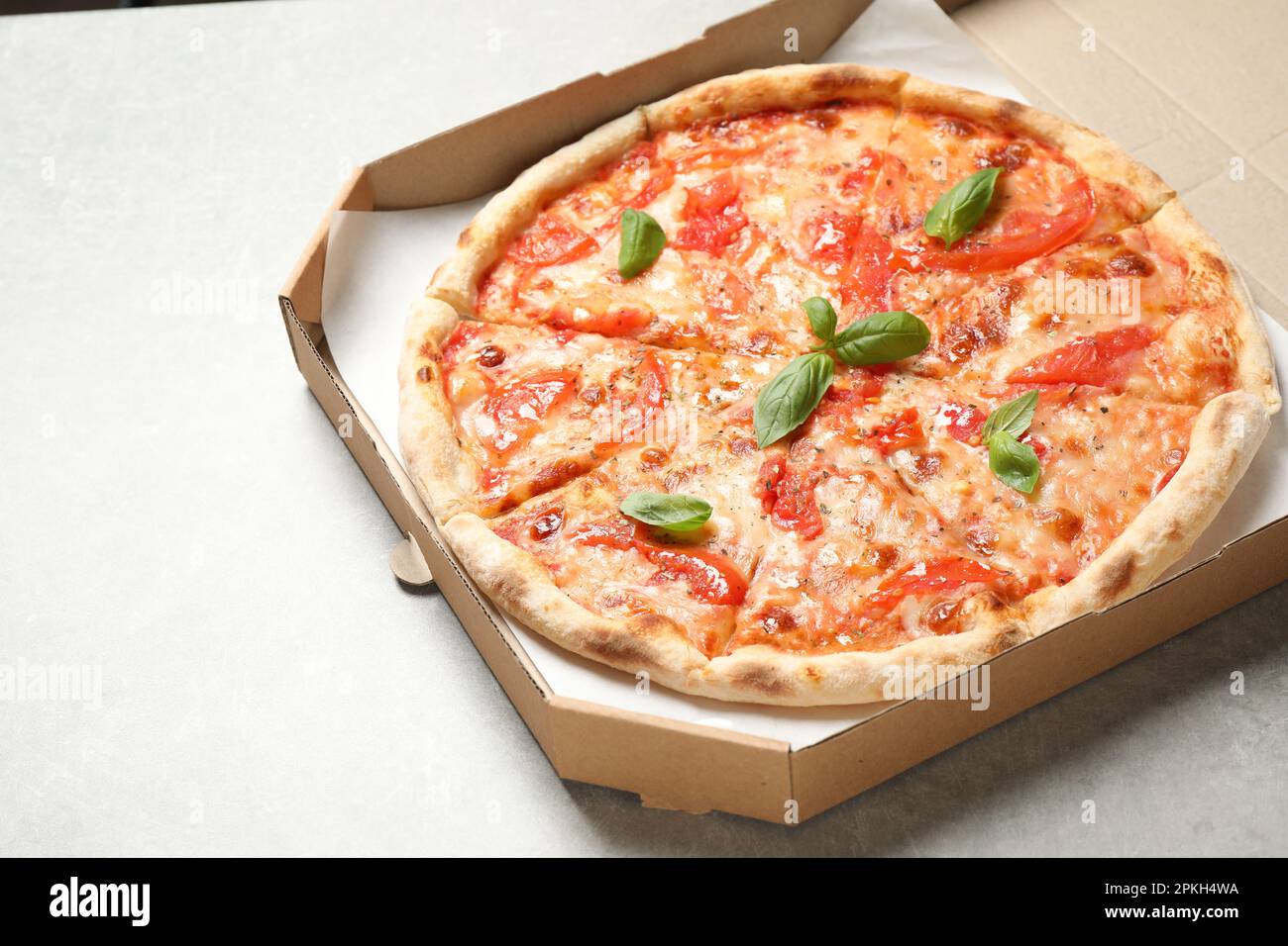 Hot cheese pizza margherita hi res stock photography and images Alamy