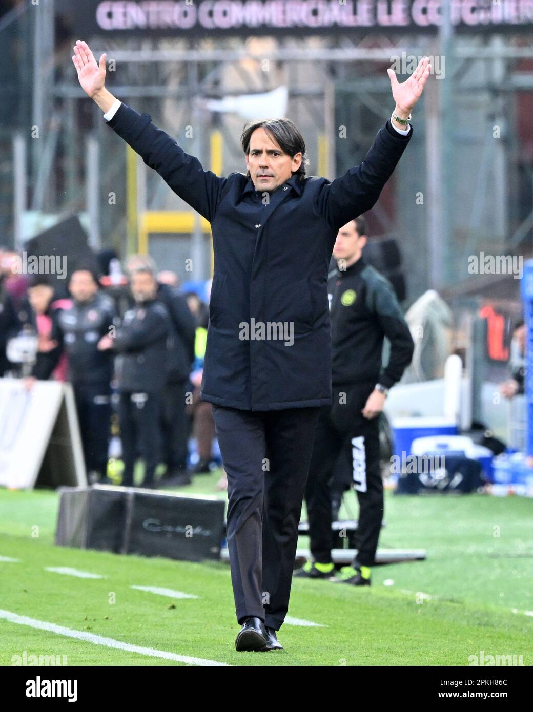 Salerno, Italy. 7th Apr, 2023. FC Inter's head coach Simone Inzaghi gestures during a Serie A football match between FC Inter and Salernitana in Salerno, Italy, on April 7, 2023. Credit: Str/Xinhua/Alamy Live News Stock Photo