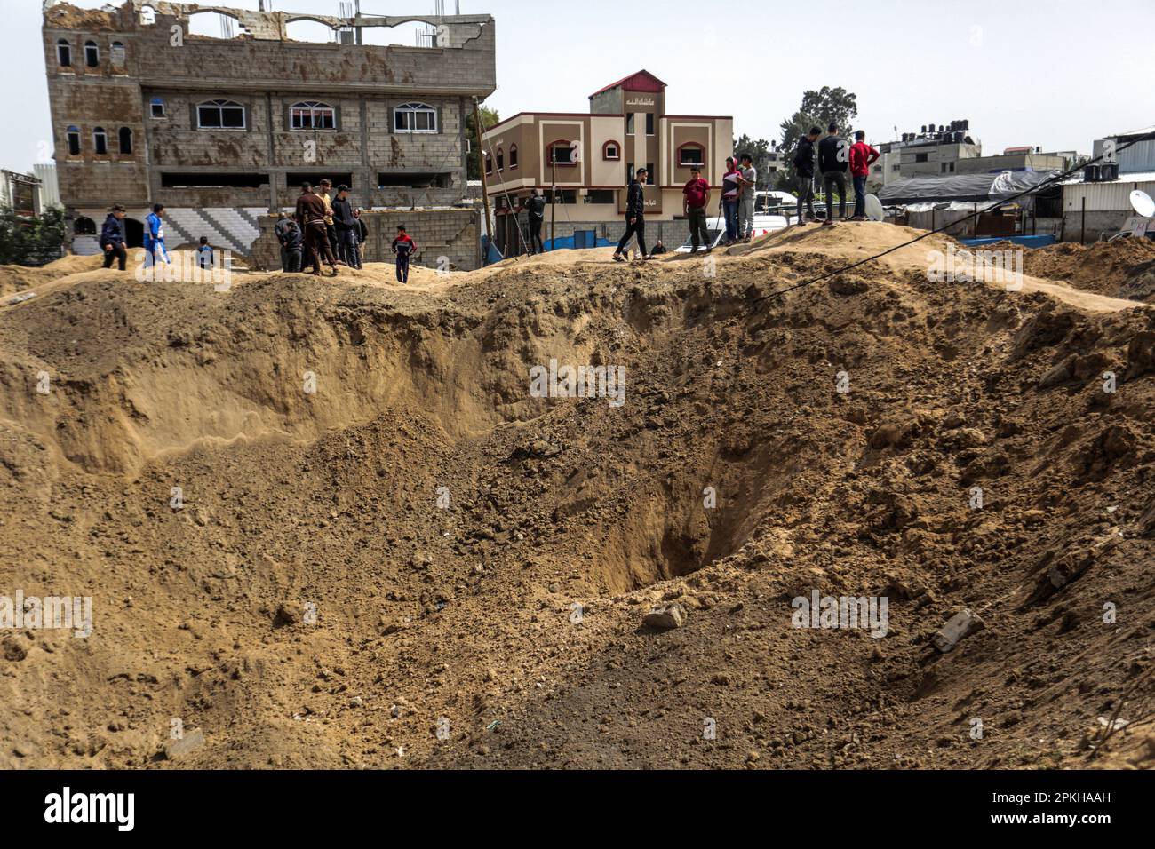 Gaza, Palestine. 07th Apr, 2023. Palestinians Inspect The Damage After ...