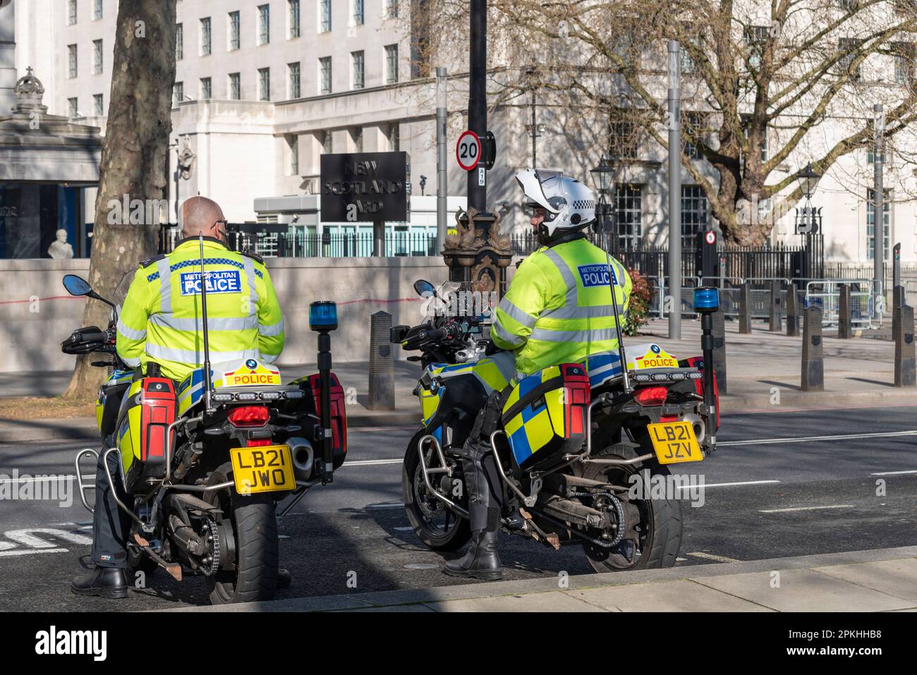 Victoria Embankment, Westminster, London, UK. 7th Apr, 2023. The New Scotland Yard headquarters of the Metropolitan Police in London has been vandalised with a red line of paint sprayed along its front wall. Motorcycle police officers outside Stock Photo