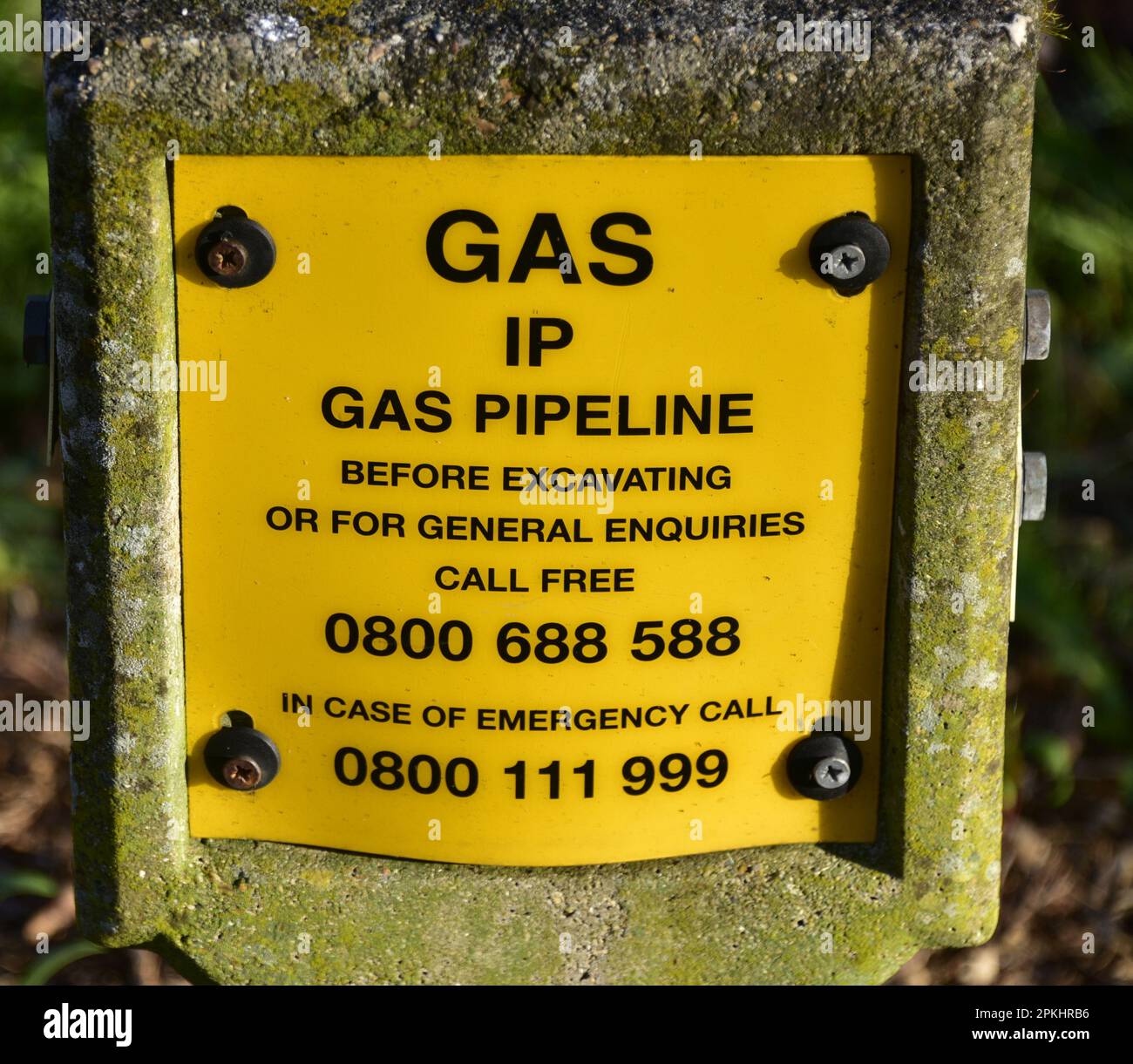 A sign showing where there is a gas Intermediate Pressure (IP) pipeline