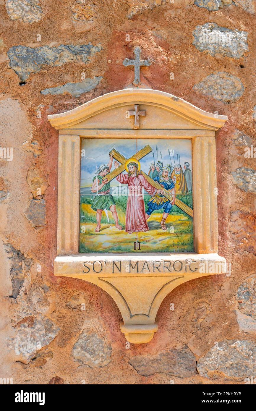 Majorca Ratter Cross Image of the Way of the Cross of Jesus, Jesus carrying the cross, Deia ...