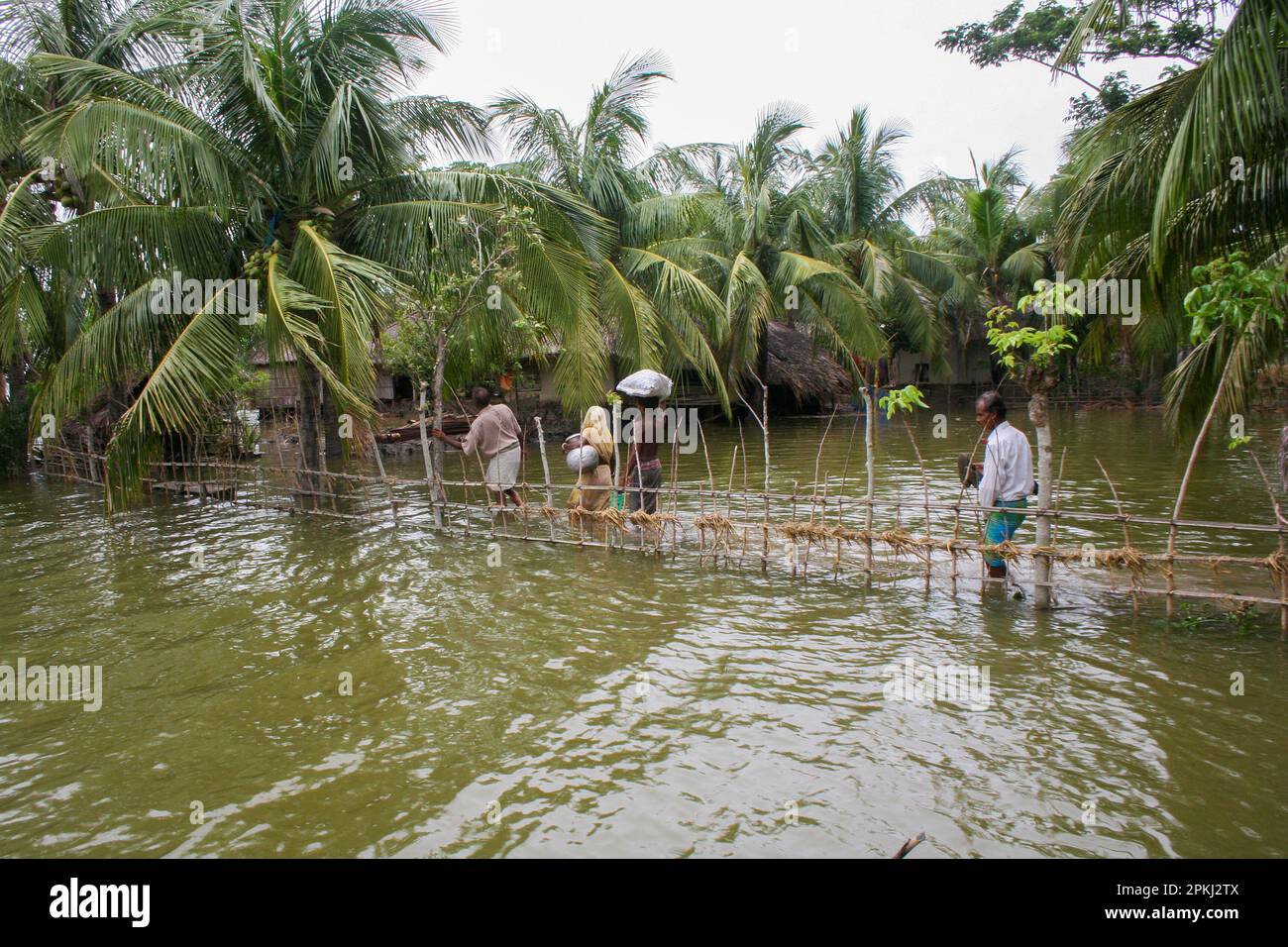 Cyclone Aila affected village at Khulna, Bangladesh Stock Photo - Alamy