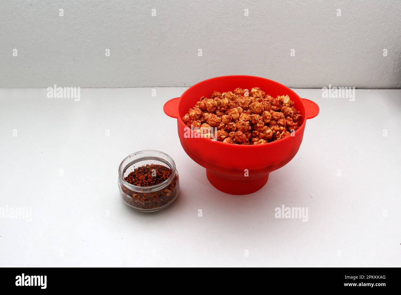 Air popper popcorn maker hi-res stock photography and images - Alamy