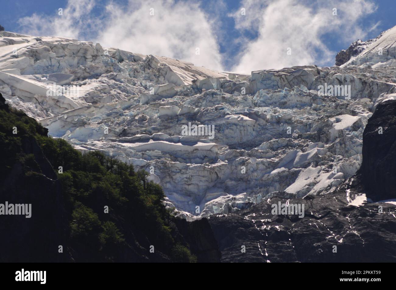 Pared de hielo, Cerro Tronador, Bariloche, Provincia de Río Negro, Argentina Stock Photo
